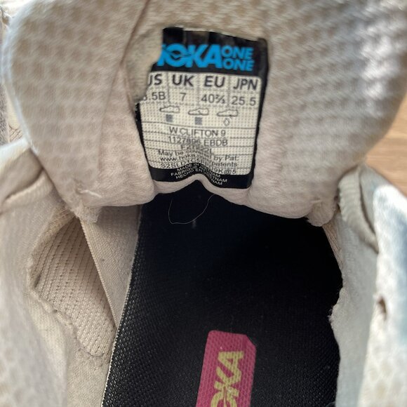 Hoka One One Clifton 9 - Picture 9 of 11